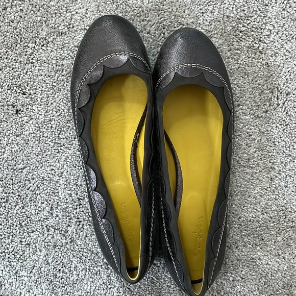 Boden Women’s Flats - Picture 5 of 6